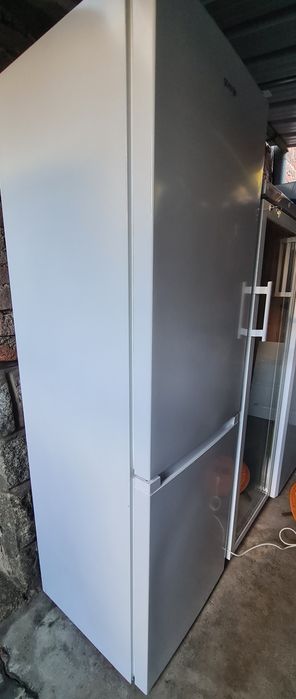Хладилник с фризер GORENJE 269л A++ 180см