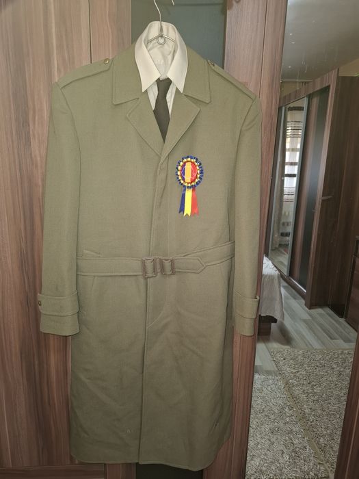 Palton militar DEOSEBIT