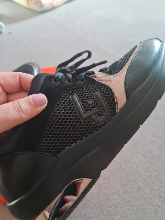 Оригинални дамски маратонки