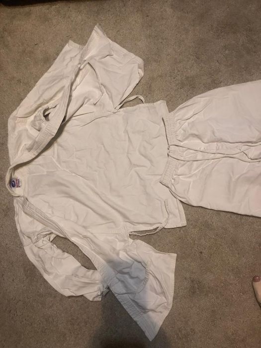 Продам комплект кимано для карате 3/160