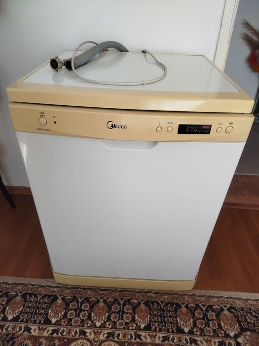 Съдомиялна Midea WQP12-9235C