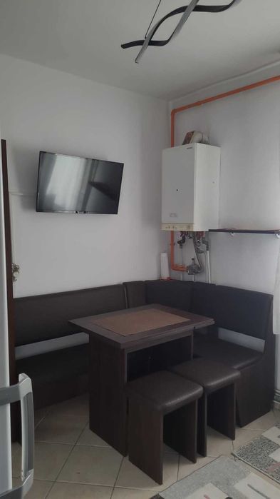 Inchiriere apartament 2 camere-Localitatea 1 Decembrie,langa Primarie