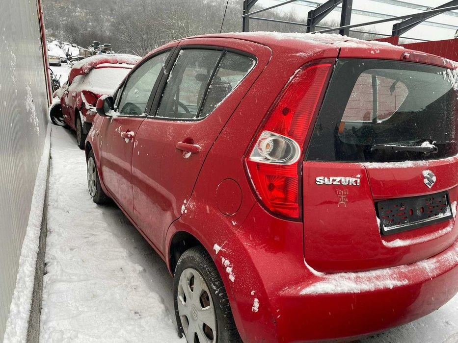 Dezmembrez Suzuki Splash Benzina