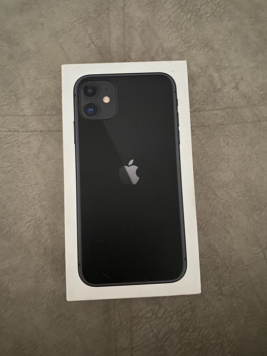 Айфон 11 128гб 76акб есть коробка родная идет в комплект зарядка