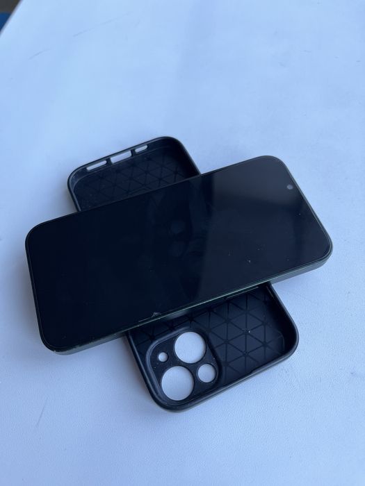 iPhone 13 (128 ГБ)