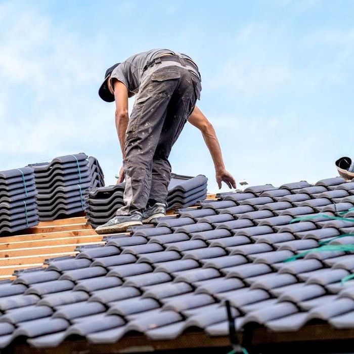 Reparatii acoperisuri, constructie acoperis nou, sisteme pluviale