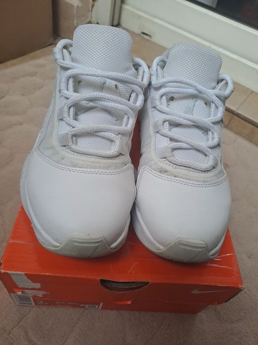 Nike Air Jordan 11 CMFT low 35.5