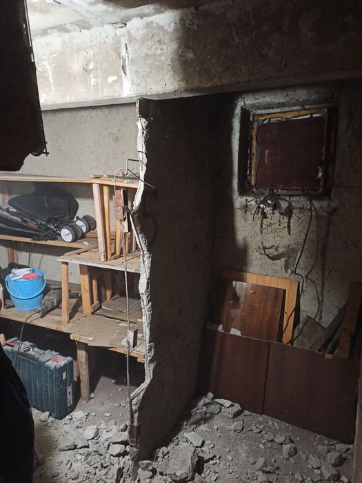 Кърти чисти извозва, къртене без почивка, извозване на Отпадъци