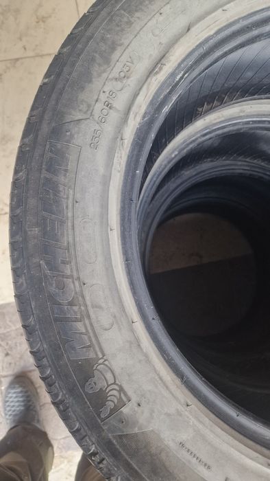 Продам летнию резину