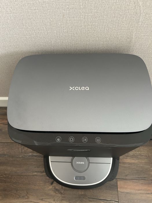 Продается робот-пылесос