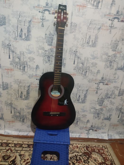 Акустическая Гитара  Madina
