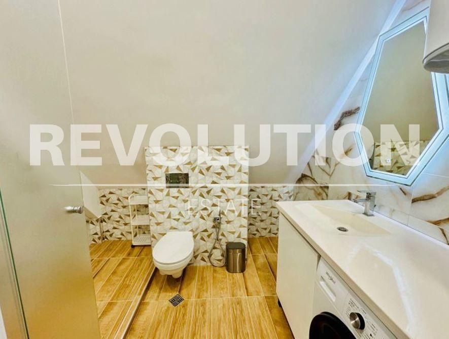 Дава се под наем Тристаен апартамент в Варна, Бриз - 75 кв.м за 997.05 € - Снимка #5