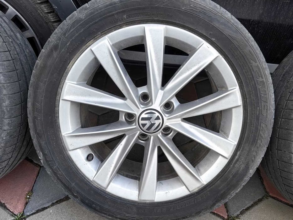 Jante originale 17” VW - 7JX17H2 ET42 ”Valley” [DIAMOND SILVER]