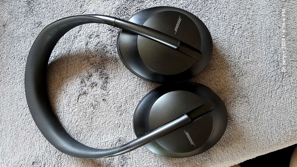 Слушалки Bose 700