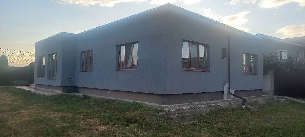Vând casă in Apahida