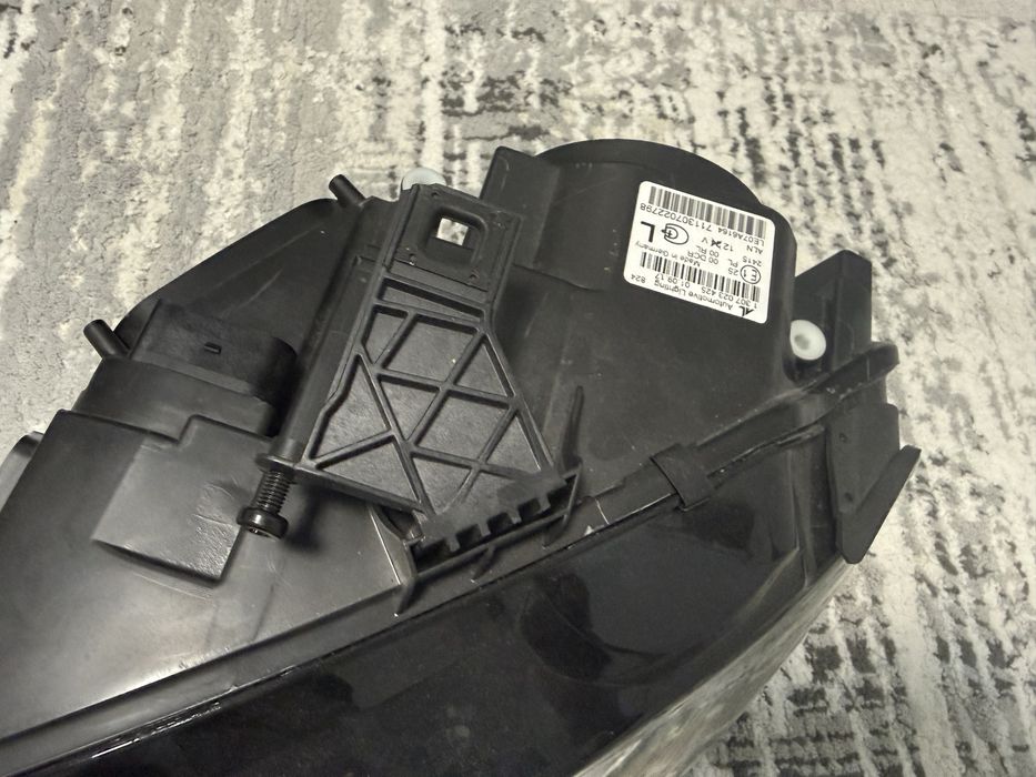 Far Audi  Stanga A4B8 NOU!