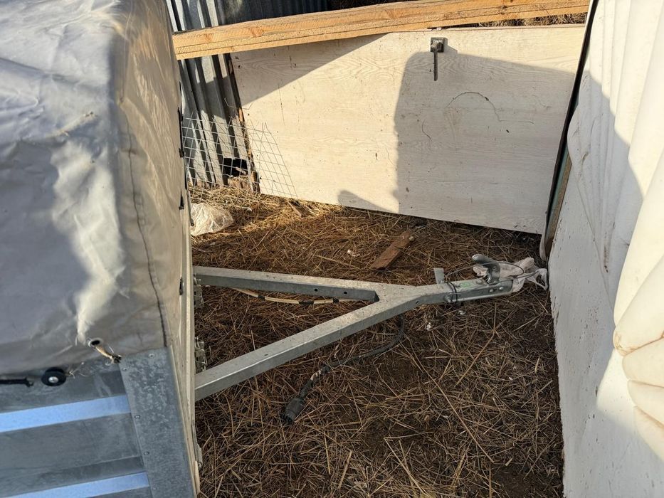 Продам прицеп почти новый