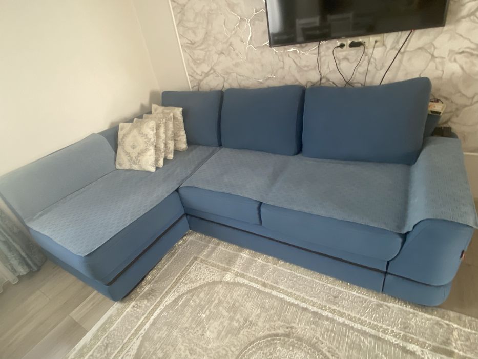 Продам диван угловой