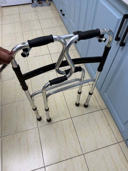 Продам ходунок для взрослых