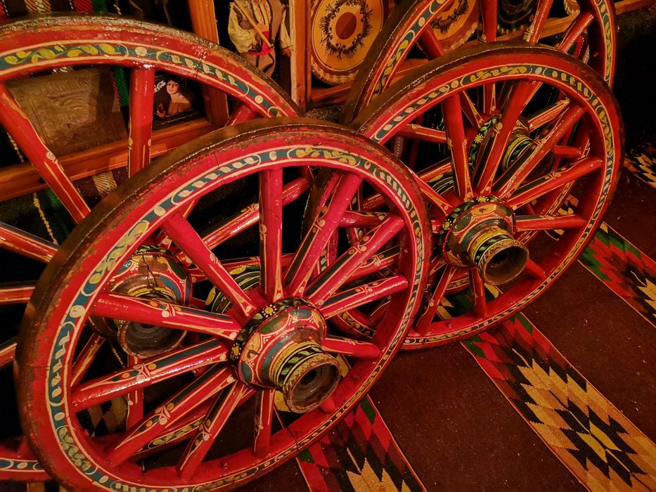 Рисувани колелета колела каруца