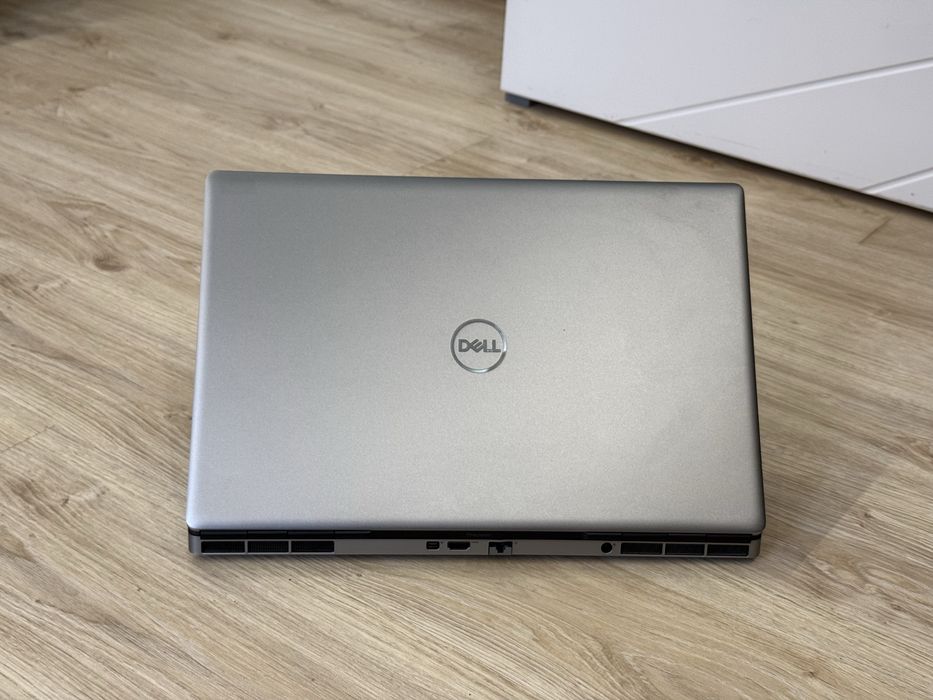 17.3’FHD IPS/RTX A4000 8GB/Dell Precision 7760/i7-11850H/32GB/512GB