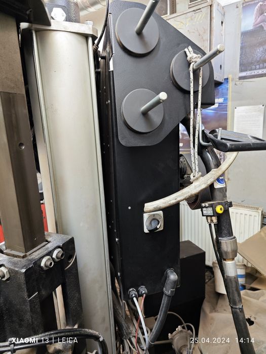 Hofmann Monty 8800- машина робот за RUN FLAT гуми