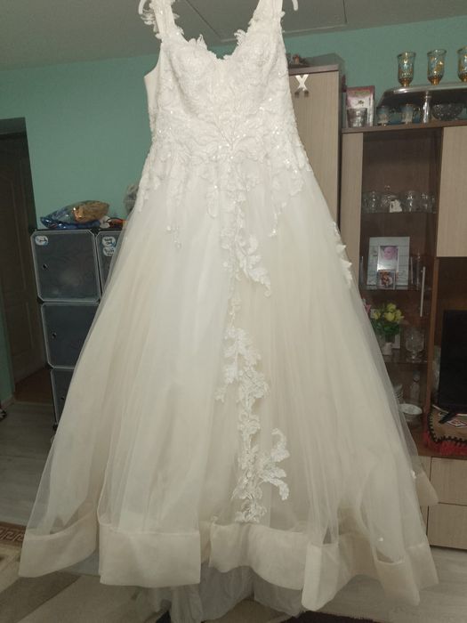 Vînd rochie de mireasa