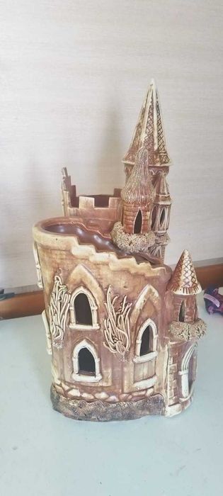 Замок (для аквариума)