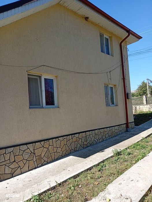 Vand casa + teren 5500mp Cacica, Langa Suceava sau schimb ap.Bucuresti