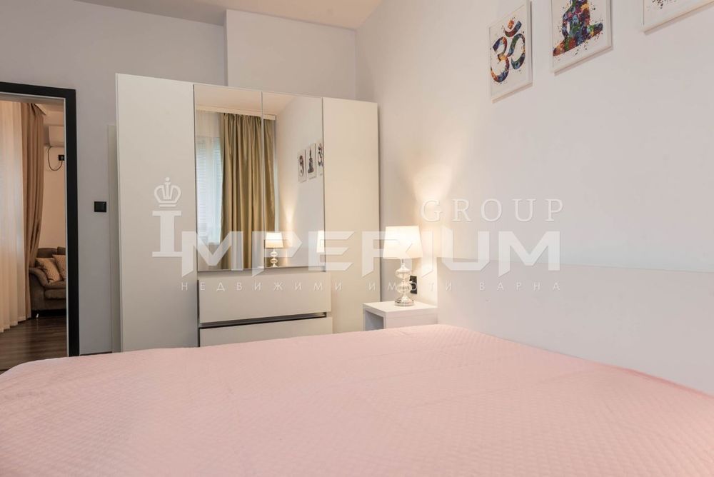 Дава се под наем Тристаен апартамент в Варна, Център - 85 кв.м за 747.66 € - Снимка #10