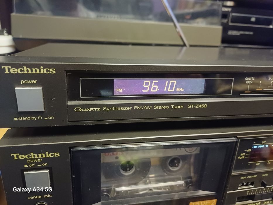 Linie TechnicsSu-v2x  muzica oldschool