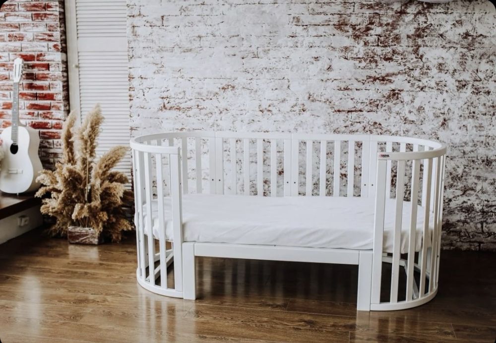 Pătuț bebe transformabil rotund/oval Marvis 9 în 1 Alb