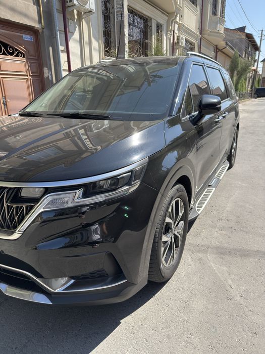 Kia Carnival Limusine