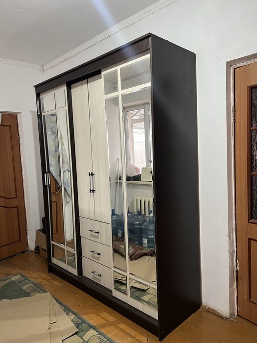 Продам шкаф для прихожей!