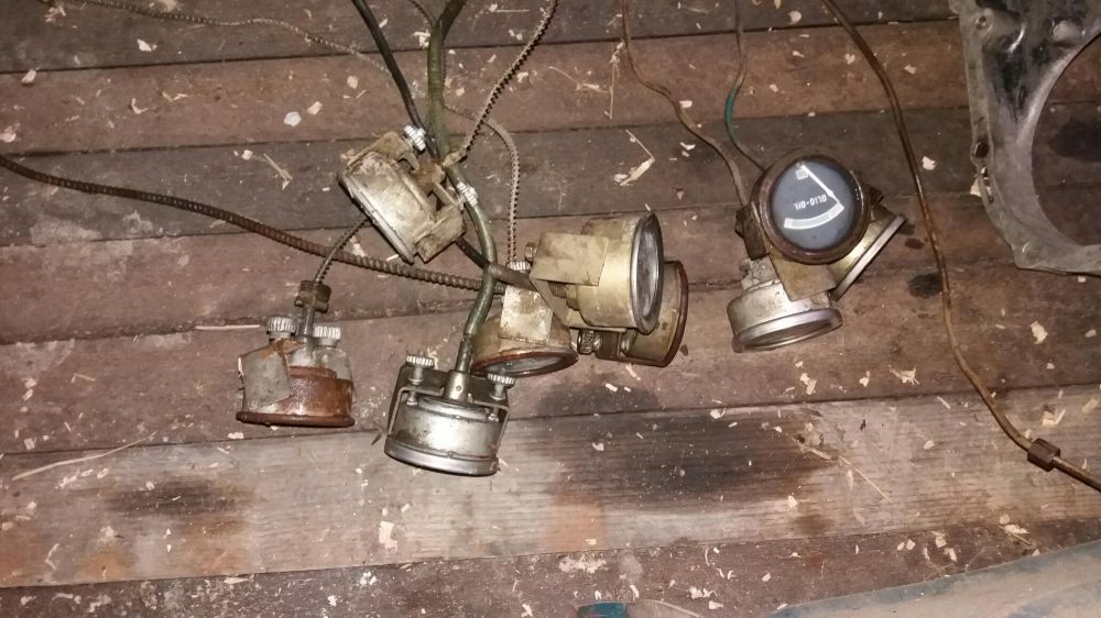 Manometru presiune ulei si ceasuri temperatura apa