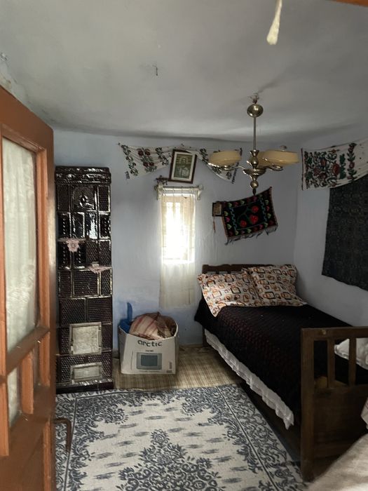 Casă bătrânească de vânzare – Argeș