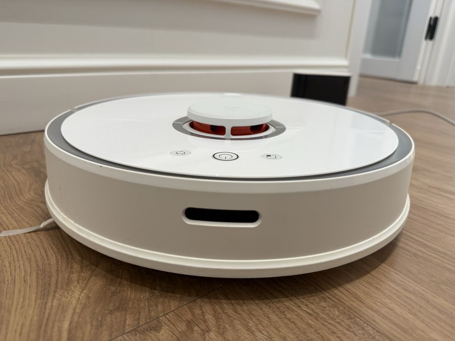 Моющий робот-пылесос Xiaomi RoboRock S502-00