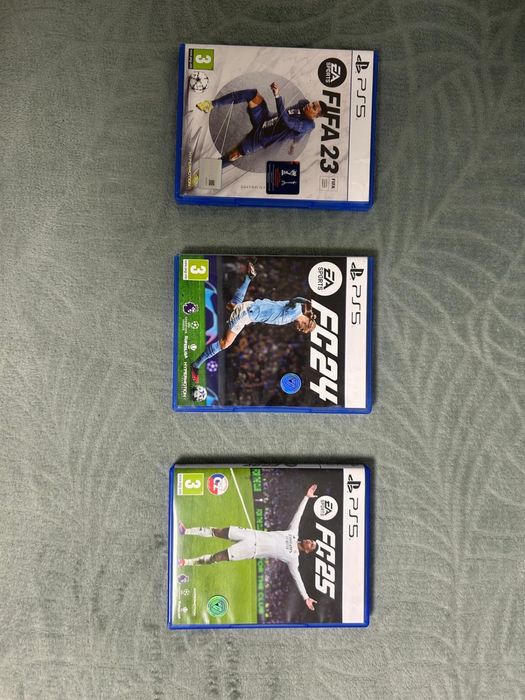 Vând FIFA 23, FC 24, FC 25.