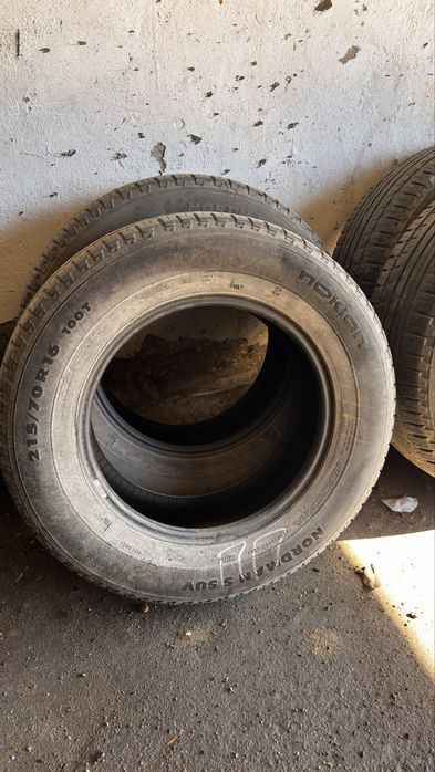 Nokian 215/70 r16