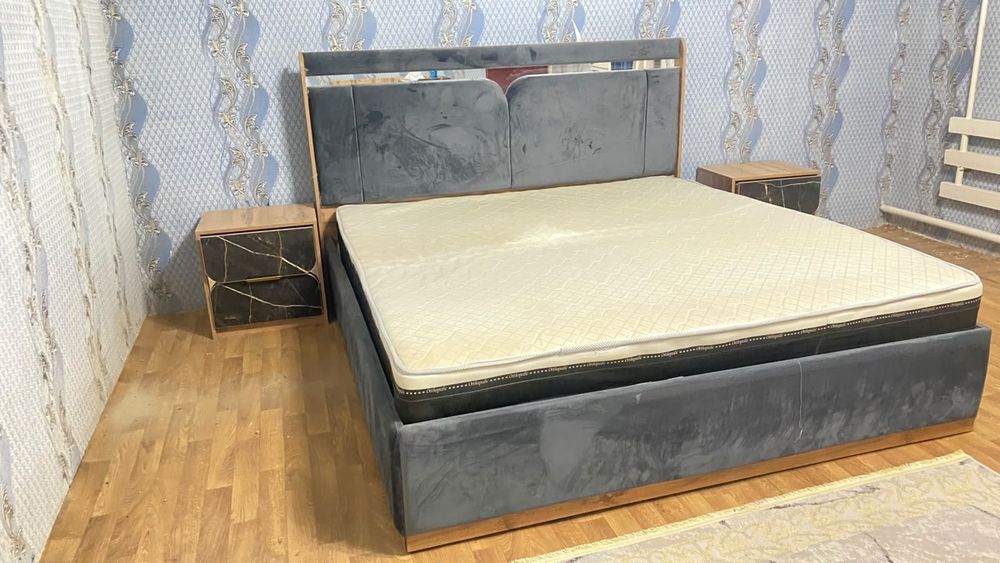 Спальный кровать