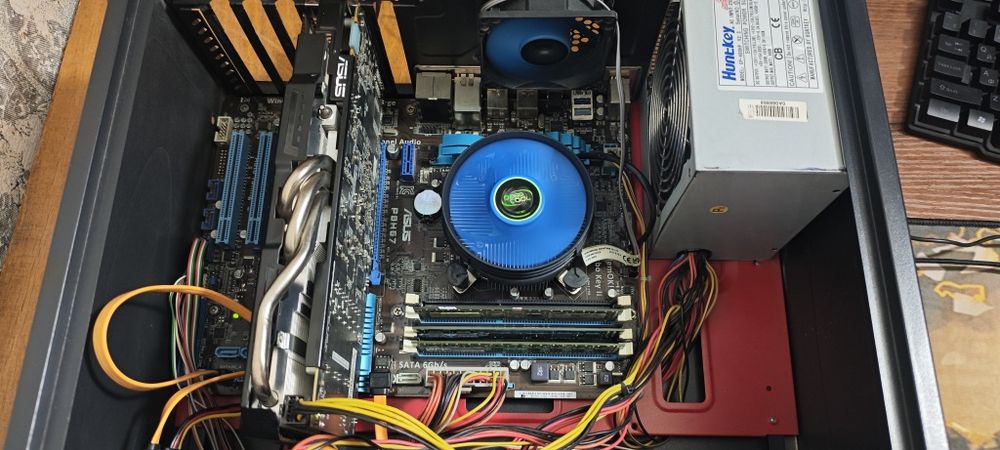 Core i7 2600/ GTX 660 2 /192 bit