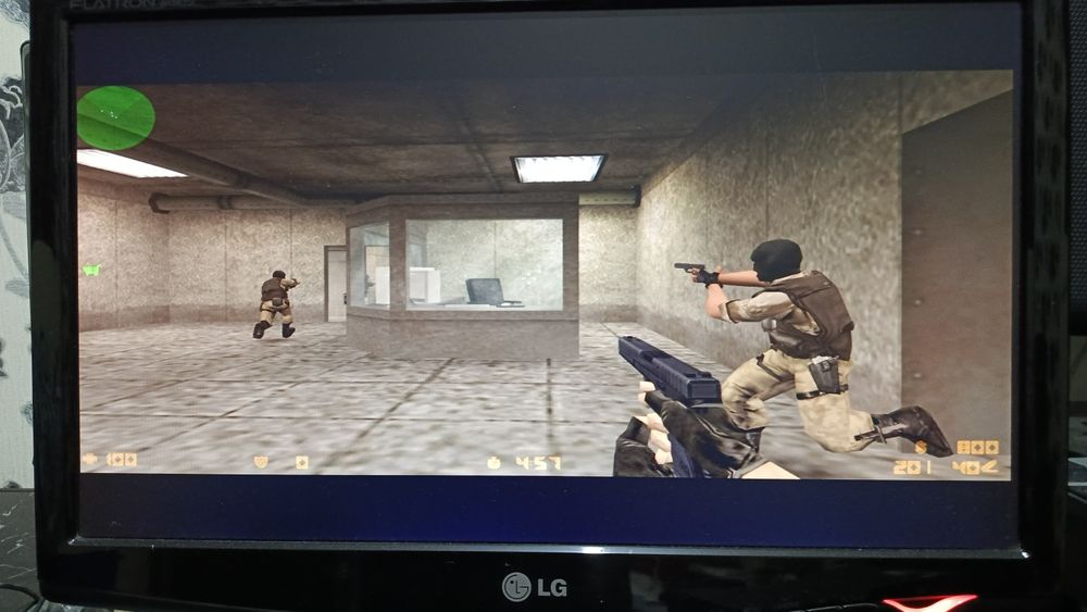 Продаются старый компьютер только самому кейс