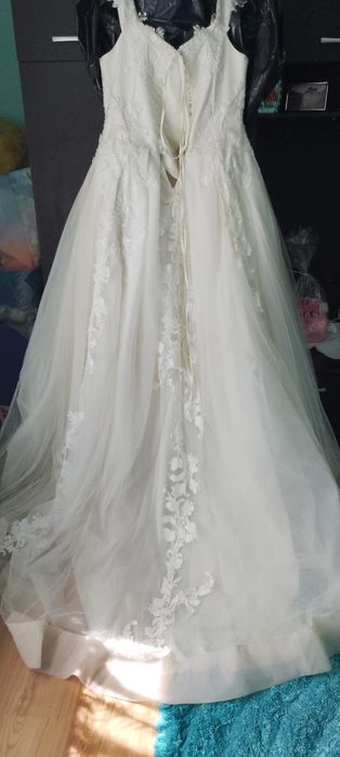 Vînd rochie de mireasa