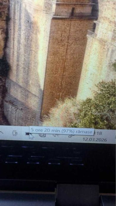 Lenovo Yoga 520 i3 / 8GB RAM / 256GB / touchscreen / laptop + tabletă