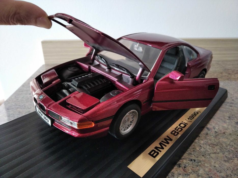 Macheta Auto, BMW 850i, 1/18 model 1990