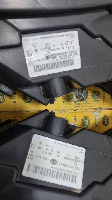 Far faruri Skoda Superb 3 3V B8 xenon adaptiv led 3V1941018A