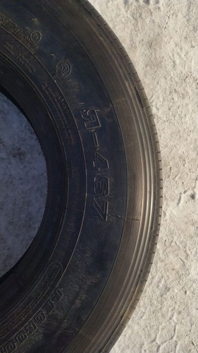Продам резину на КамАЗ безкамерка