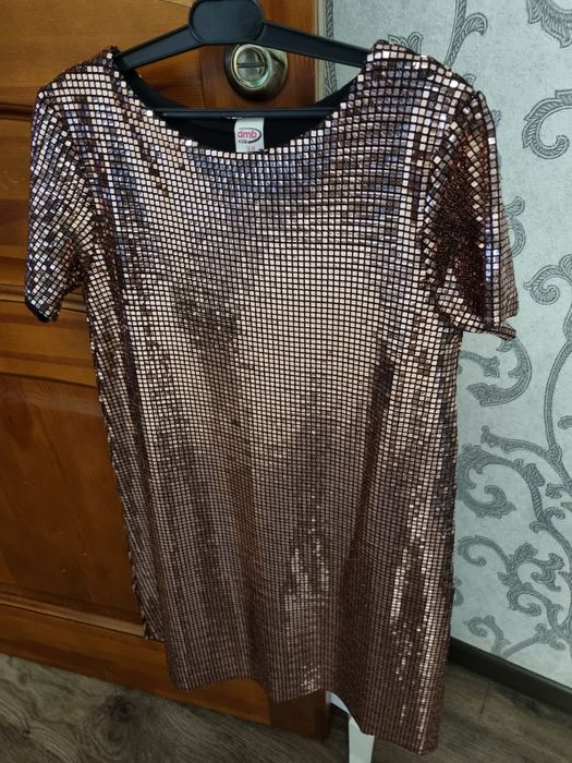 Платье на девочку рост 152