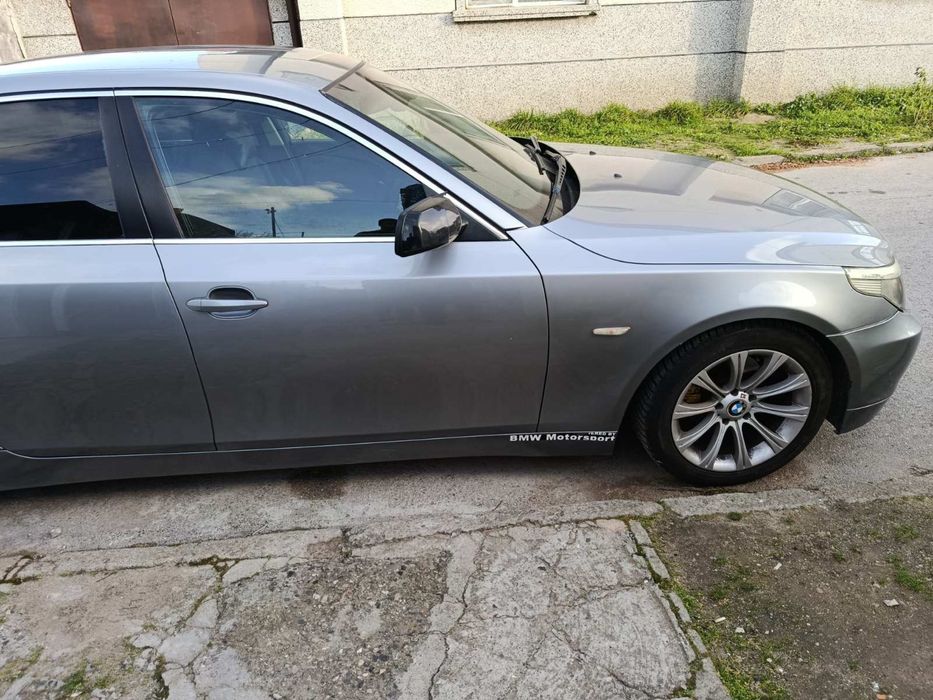 Bmw.         e60.      525.