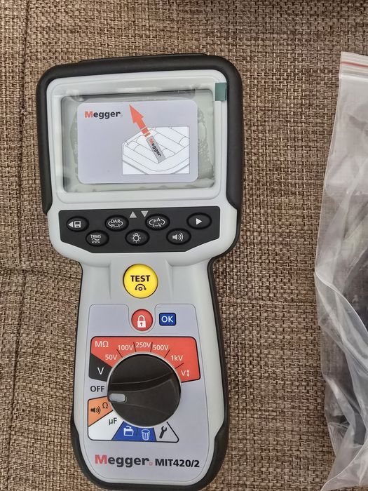 Tester de insularizare/instalații electrice Megger MIT 420/2